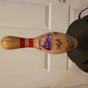 Showboat Las Vegas Hall of Fame Signed Bowling Pin 15"